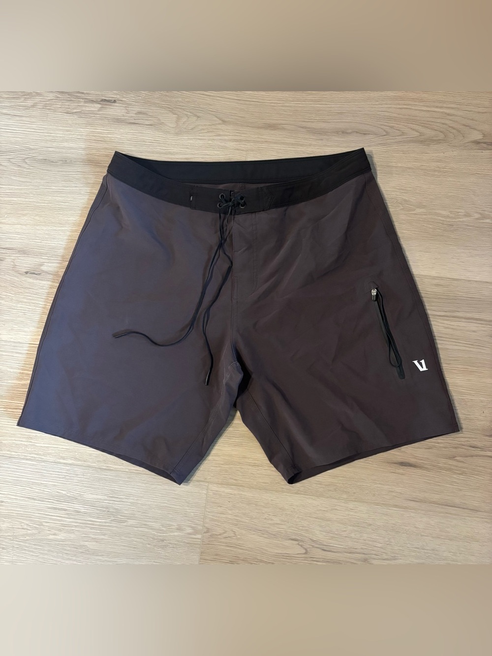 Vuori Men Board Shorts MSRP $88